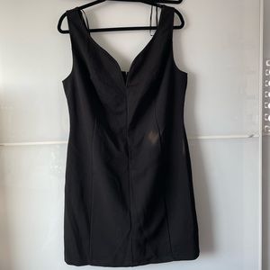 Got to go!! NWT Forever 21 Plus V-cut little black dress - 2XL
